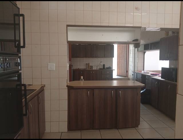 4 BEDROOM HOUSE FOR SALE IN LEVYVALE
